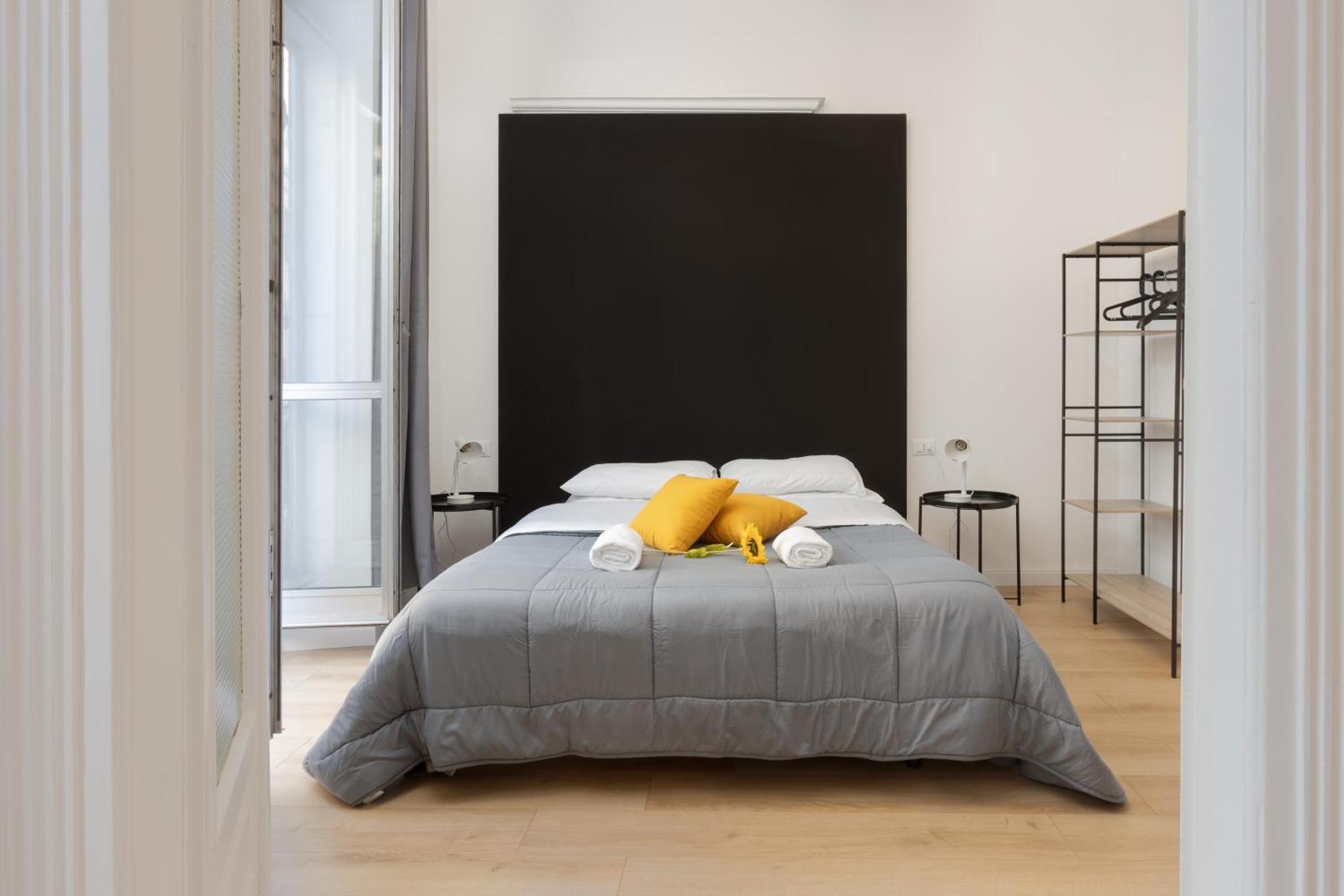 Snapstay Luxury Apartments In Centro A Триест Екстериор снимка