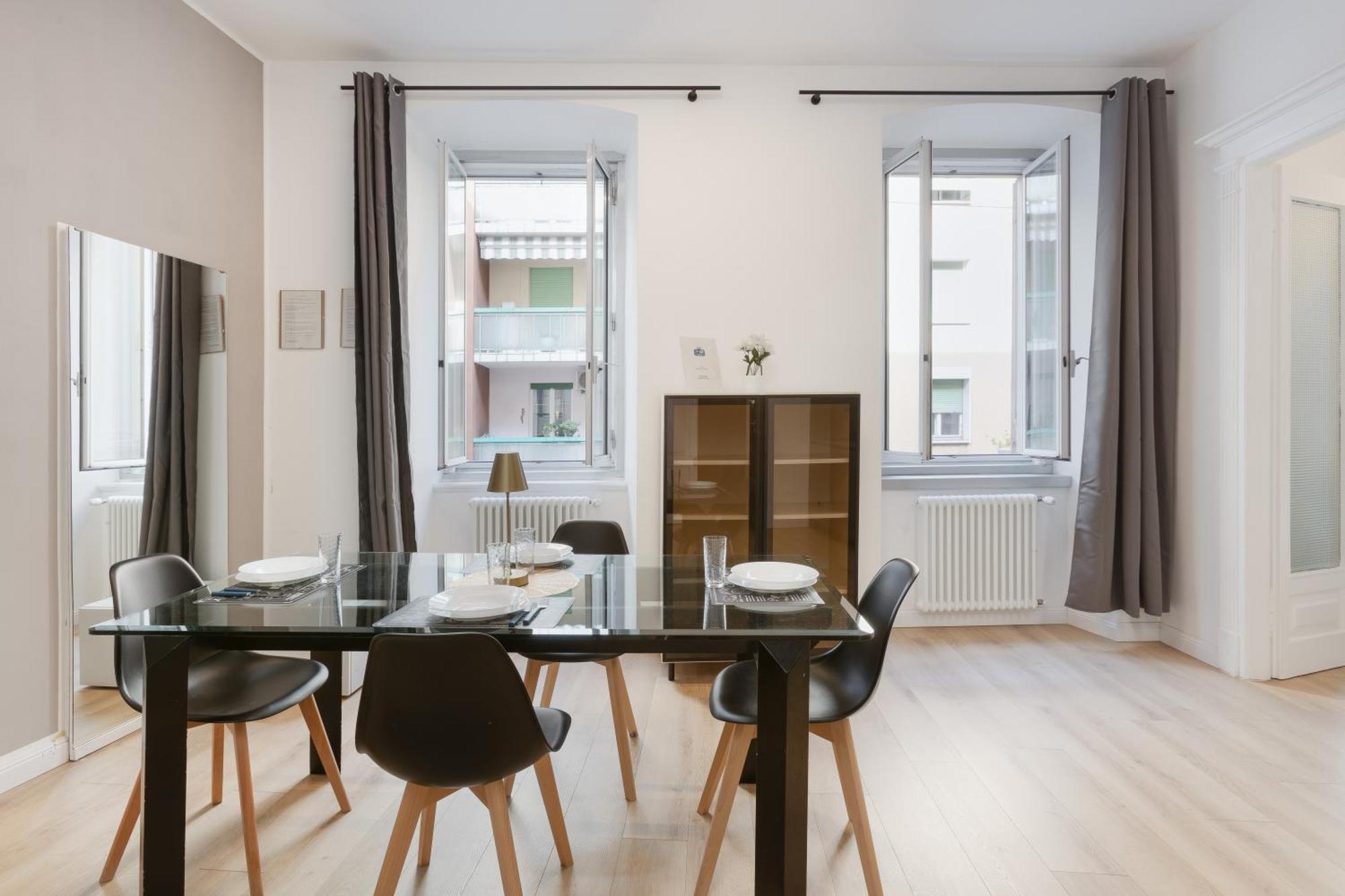 Snapstay Luxury Apartments In Centro A Триест Екстериор снимка